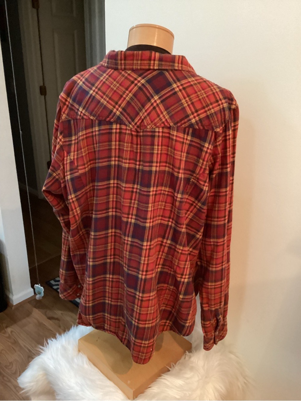 Maurice’s Size 3 Plaid Button Front Shirt – Hi-Low Hem fall colors - Picture 3 of 14